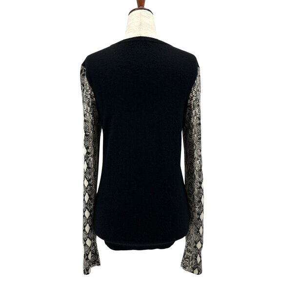 Equipment Femme Womens XS Sweater Cashmere Snake Skin Print Black Crew Neck - Picture 4 of 7